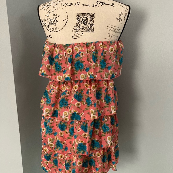 Floral ruffle dress - Picture 10 of 10